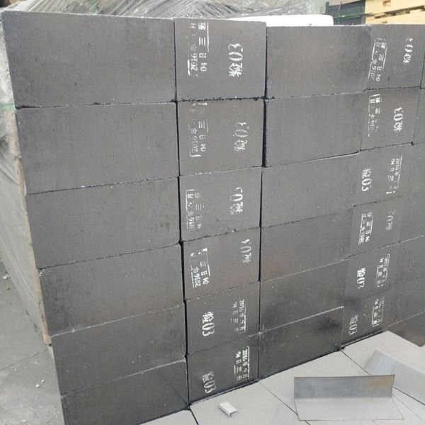 Customer Made Magnesia Carbon Brick for Steel Furnace